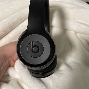 Barely used Beats Solo 3